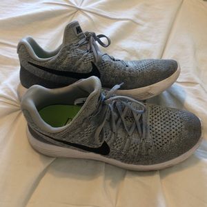 Women’s Nike Tennis Shoes